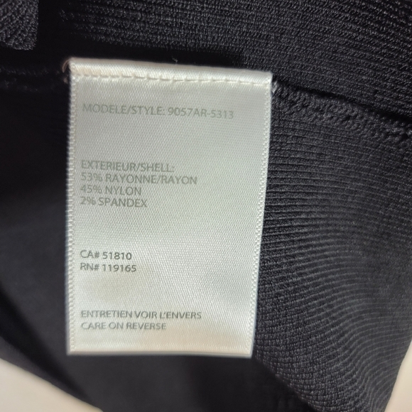 RED and Black Tribal long-sleeved dress. Size Small - Picture 12 of 13